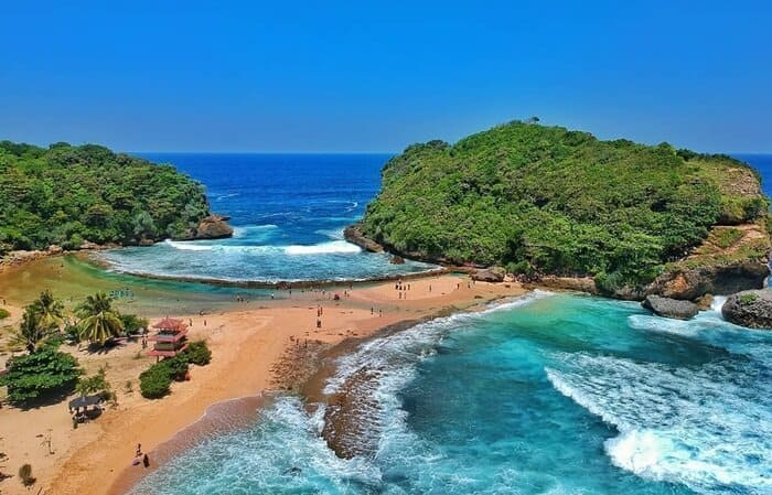 info-pantai-batu-bengkung